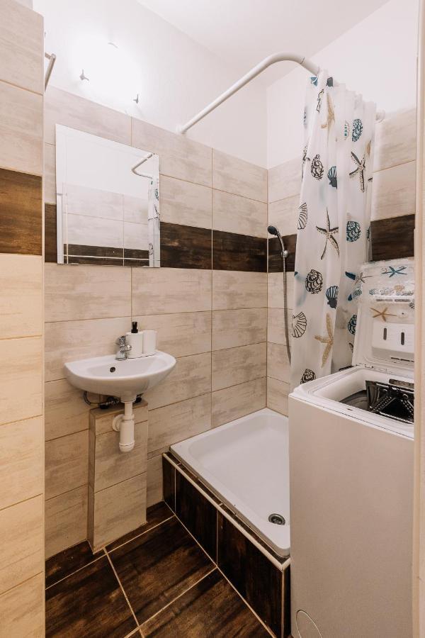 Cozy Apartment In Ruzinov Bratislava Exterior foto